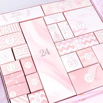 Jule adventskalender – gaveæske med 24 overraskelser