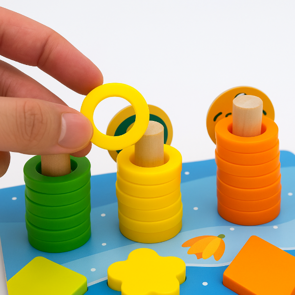 Woods™ | Udvikl færdighederne – Montessori træspilbræt