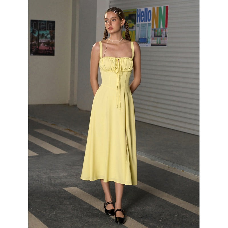 Vela™ - Cami-kjole med rynket bryst og slids i låret