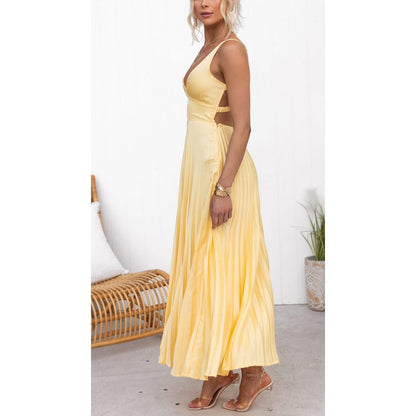 Aby - Gul maxikjole med plisseret V-udskæring