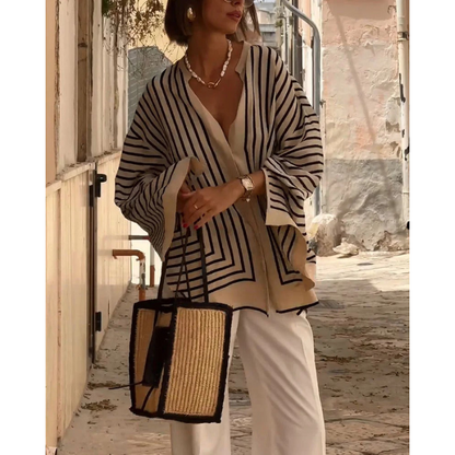 Gyda™ | Afslappet stribet skjorte med slids