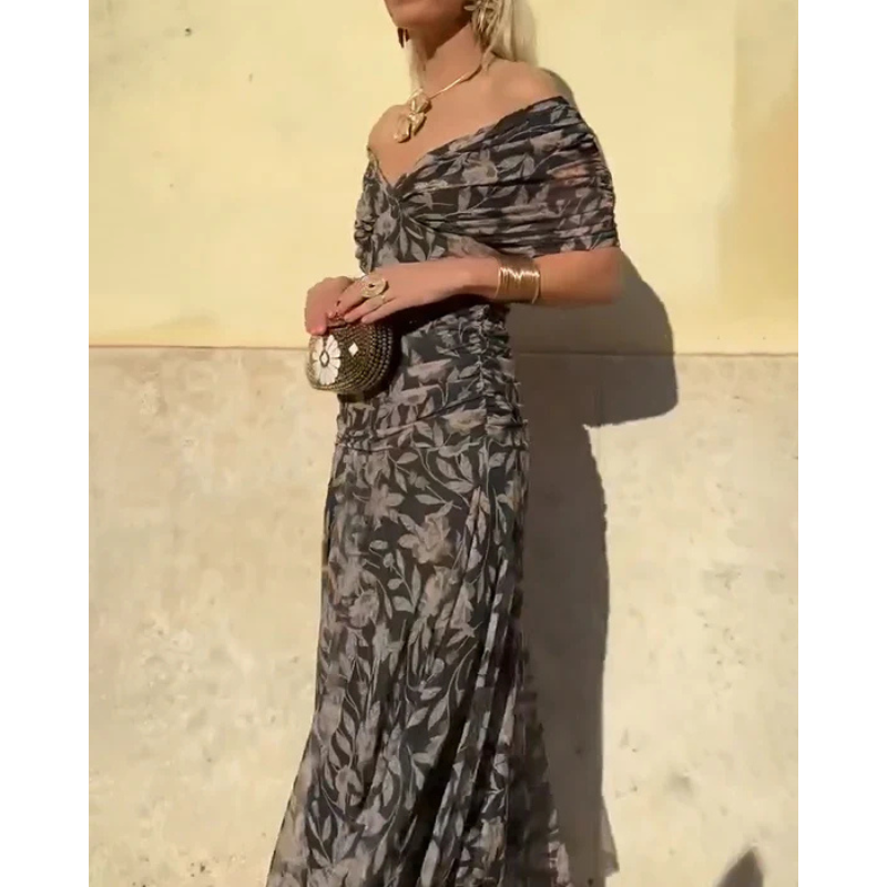 Julieta™ | Elegant V-hals kjole med bare skuldre