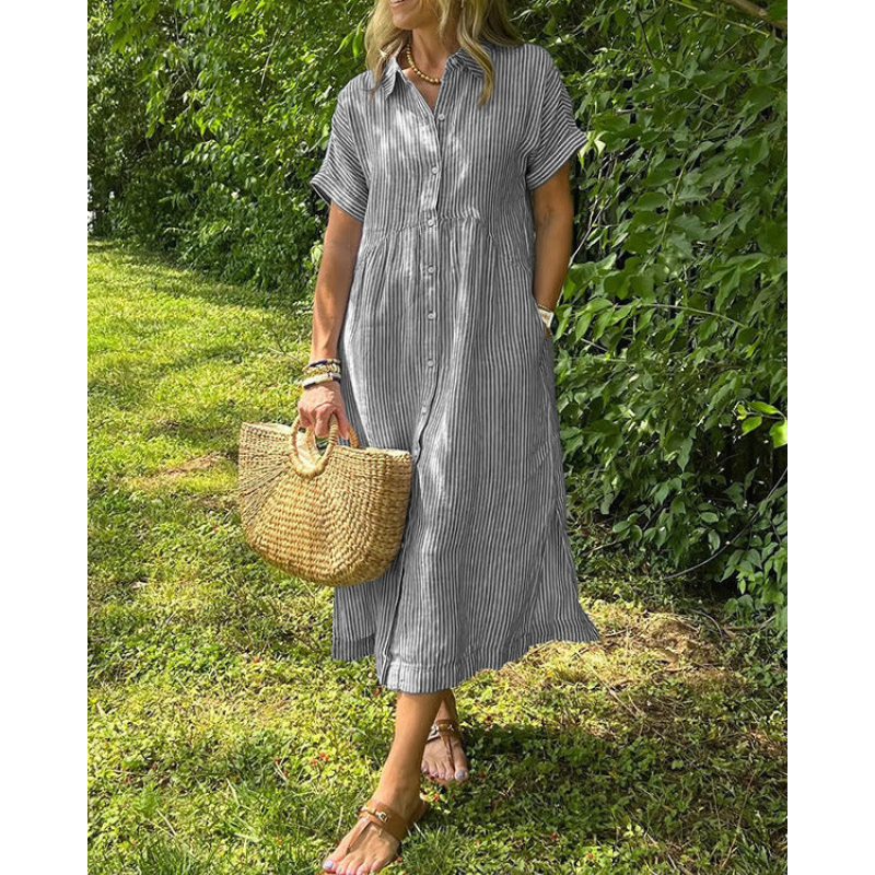 Sara™ - Stribet kjole med sidelommer